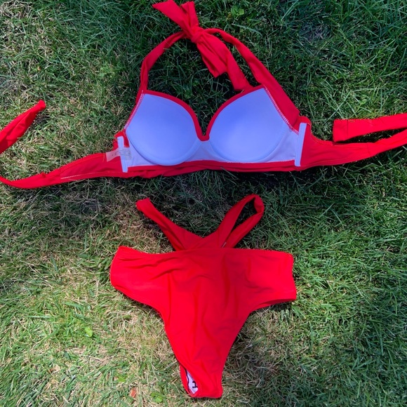 Twist Front Push Up Bikini Swimsuit - Picture 3 of 5